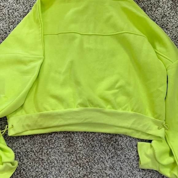 Blogilates Cropped Half-Zip Hoodie in Neon Yellow-Green - Size L - Picture 4 of 4